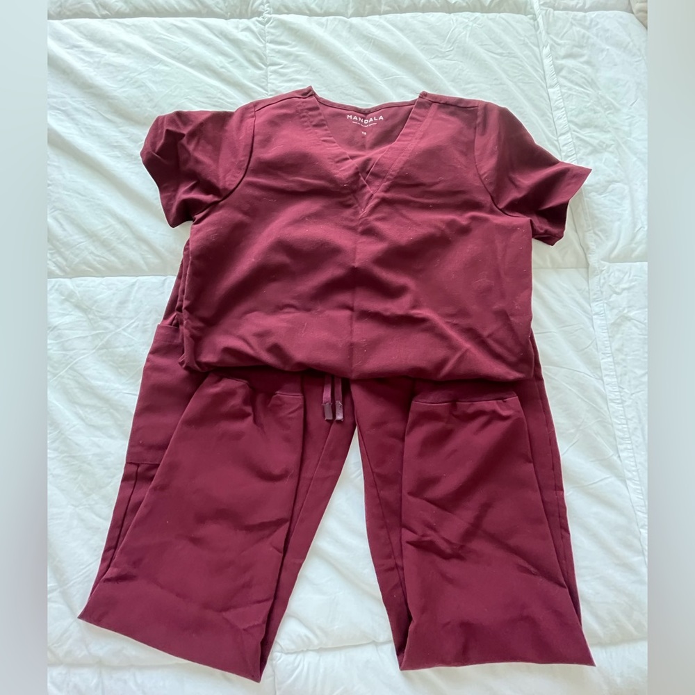 Mandala women scrub set